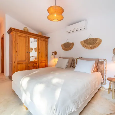 La Paz In By Takecaremalaga * Cómpeta